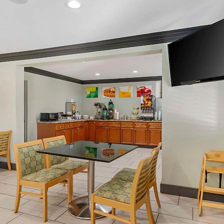 Quality Inn & Suites Morrow Atlanta South Экстерьер фото