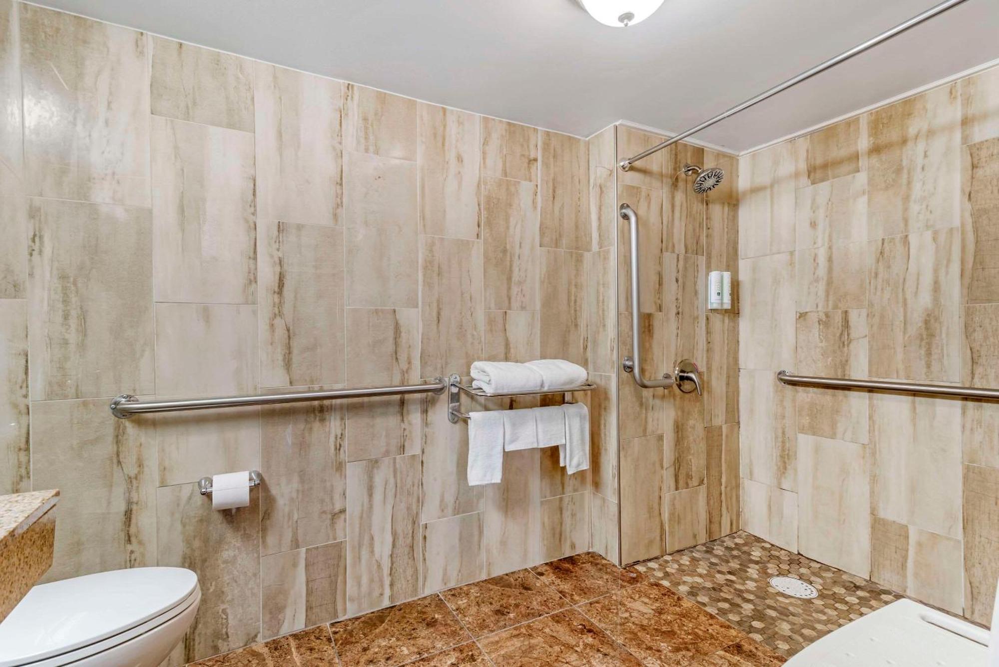 Quality Inn & Suites Morrow Atlanta South Экстерьер фото